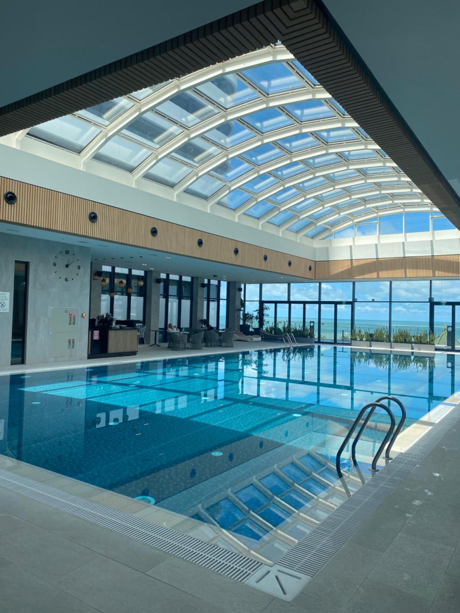 Onyx Palace Delux Batumi Exterior photo